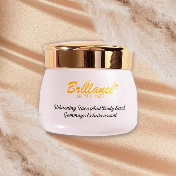 995df6b5-8798-478b-81be-7257a137aa2c Gommage éclaircissant au sel marin